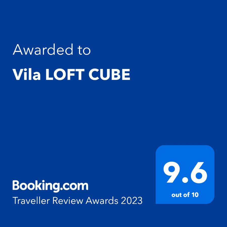 Vila Loft Cube ซินายา ภายนอก รูปภาพ